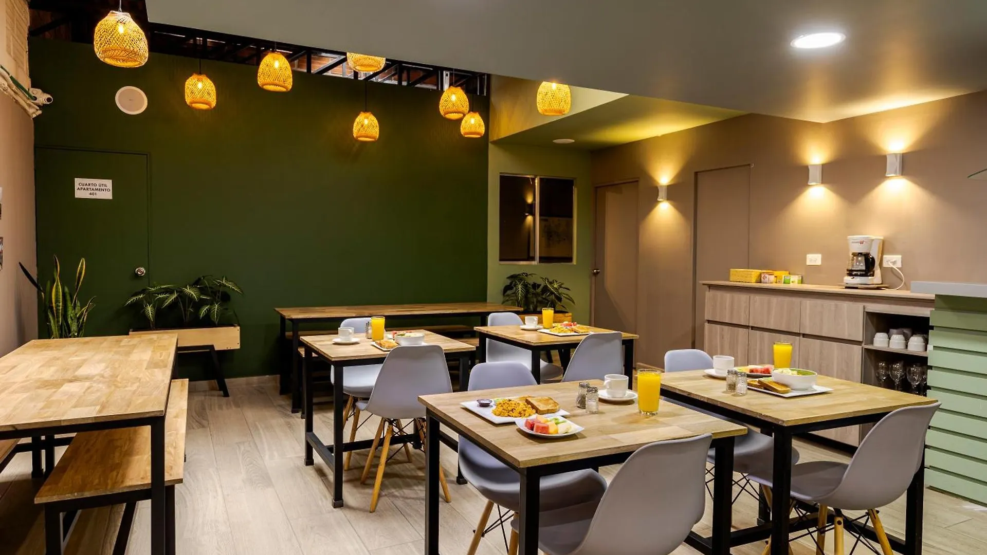 Poblado Guest House Medellin Colombia