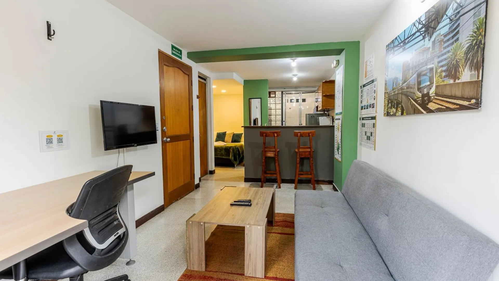 Poblado Guest House Medellin Hotel