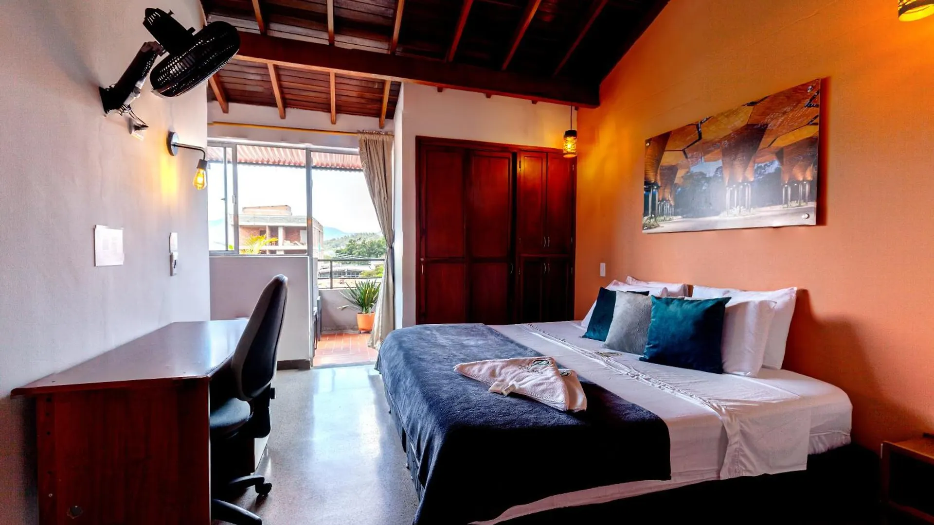 Poblado Guest House Medellin
