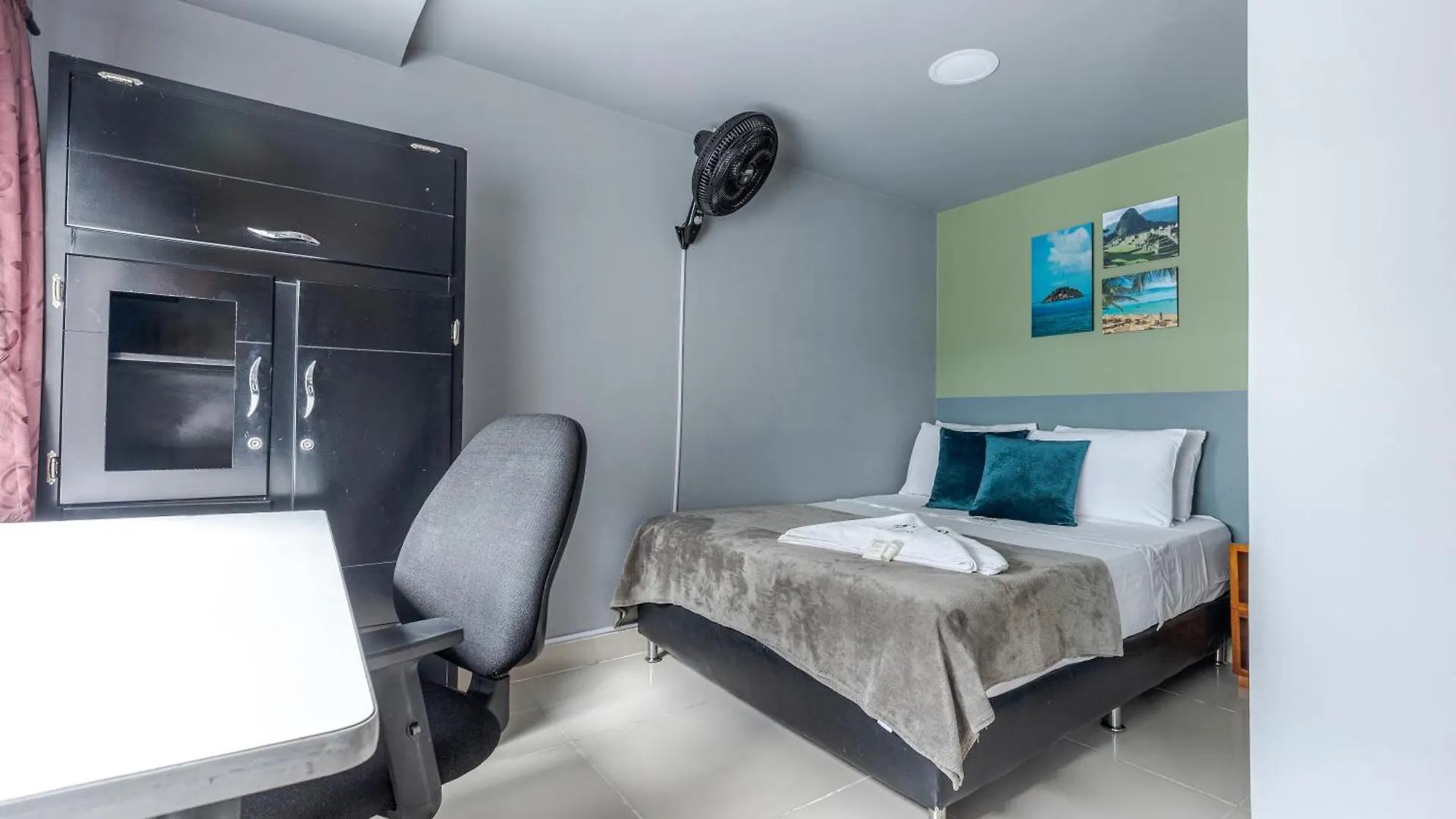Poblado Guest House Medellin