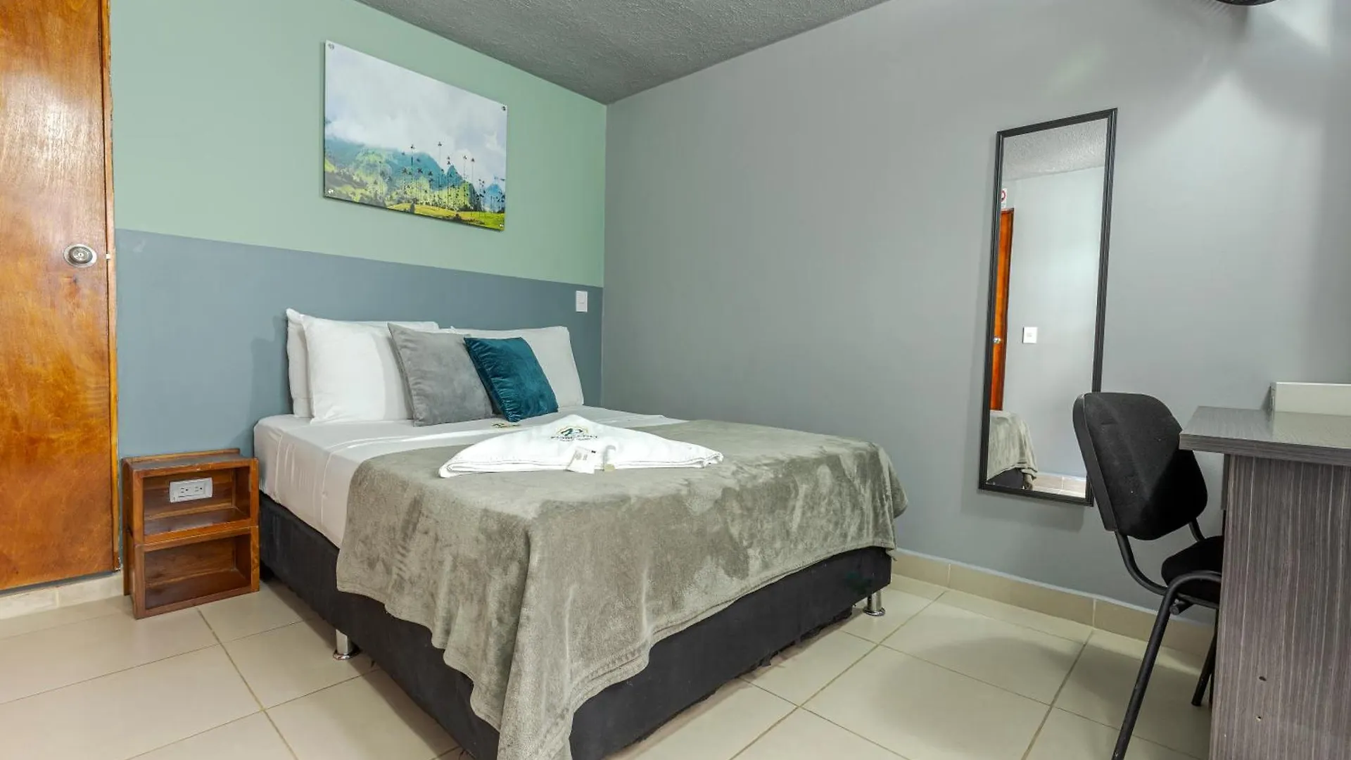 Poblado Guest House Medellin 3*,  Colombia