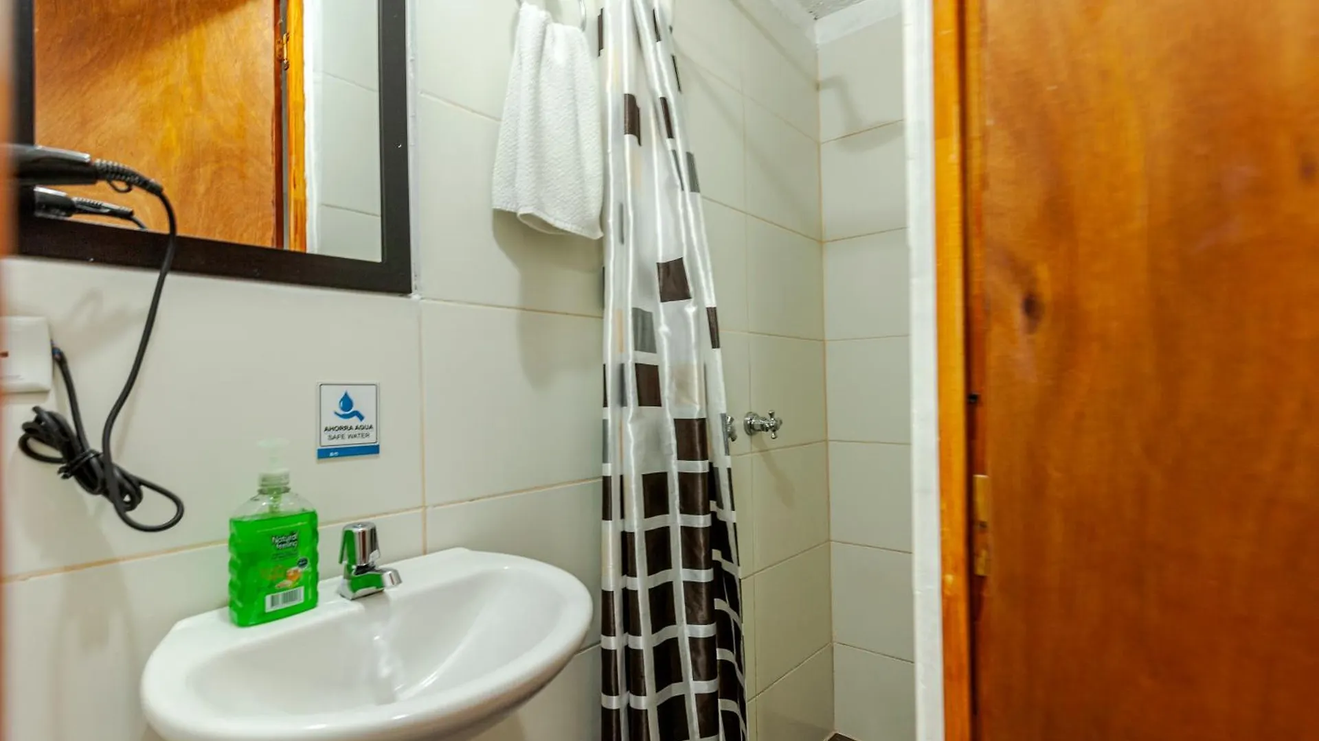 Poblado Guest House Medellin