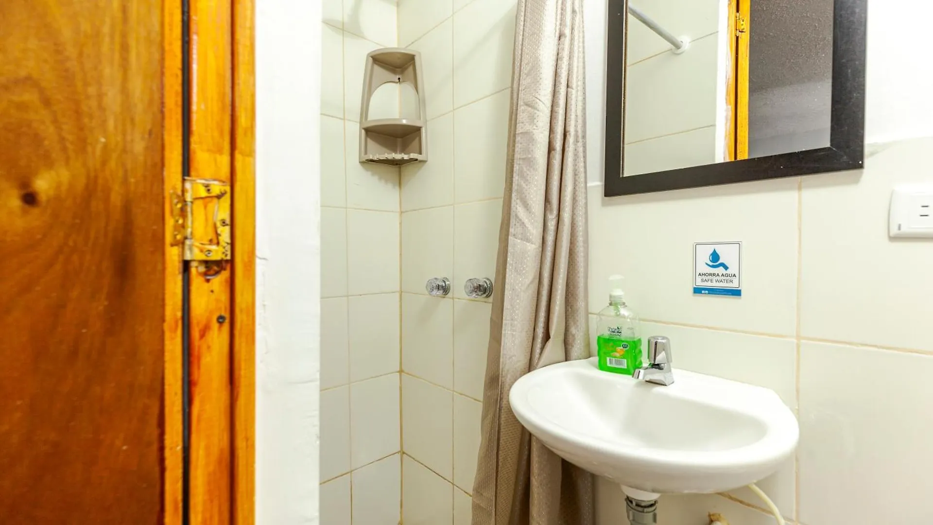 *** Hotel Poblado Guest House Medellin Colombia