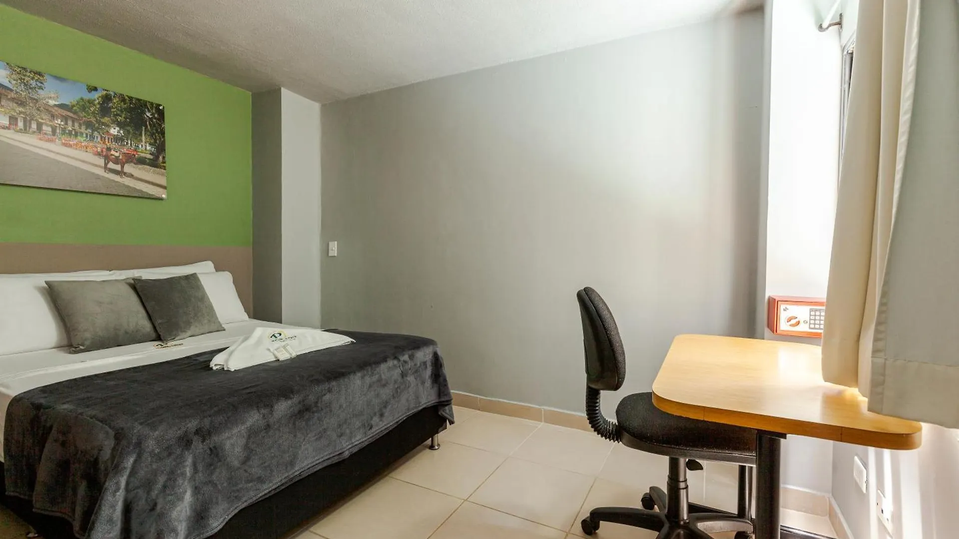 Poblado Guest House Medellin