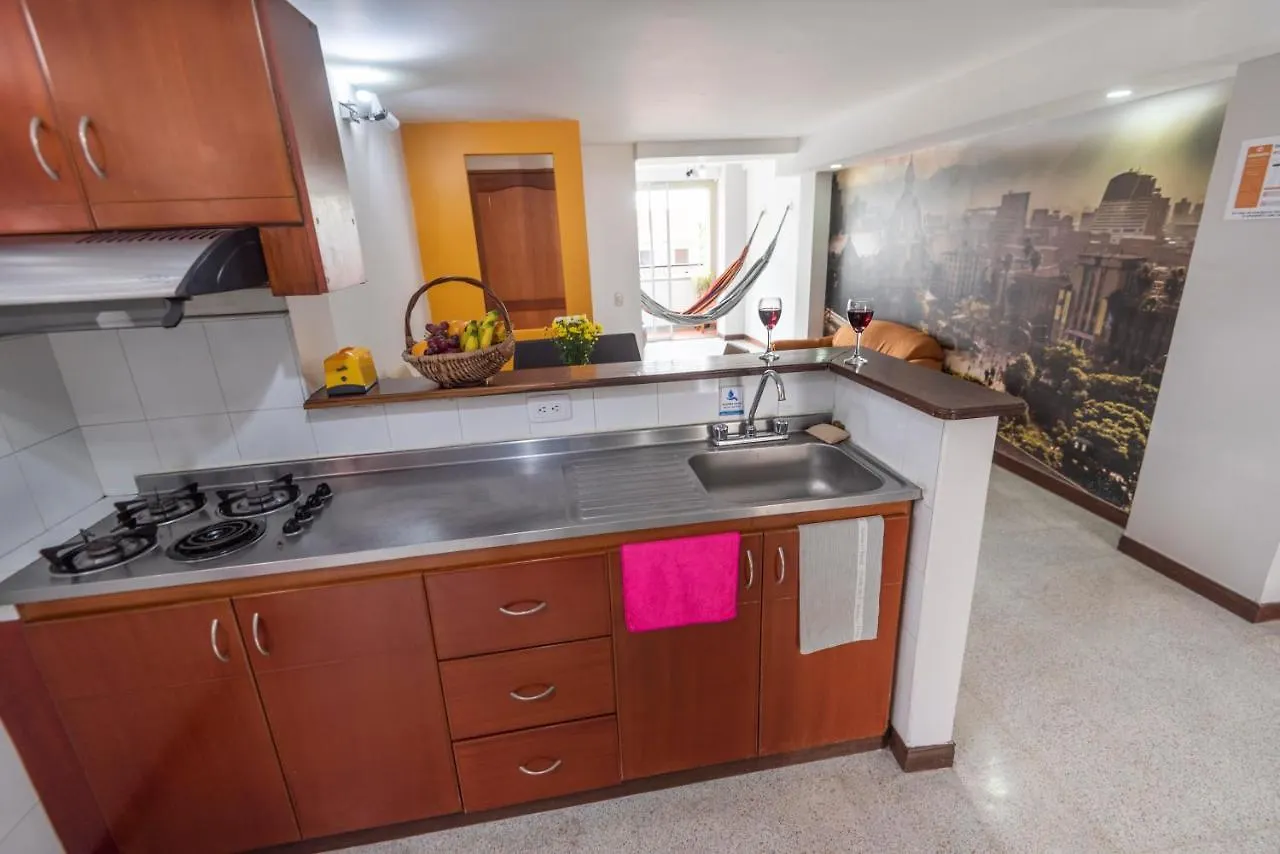 Poblado Guest House Medellin Hotel
