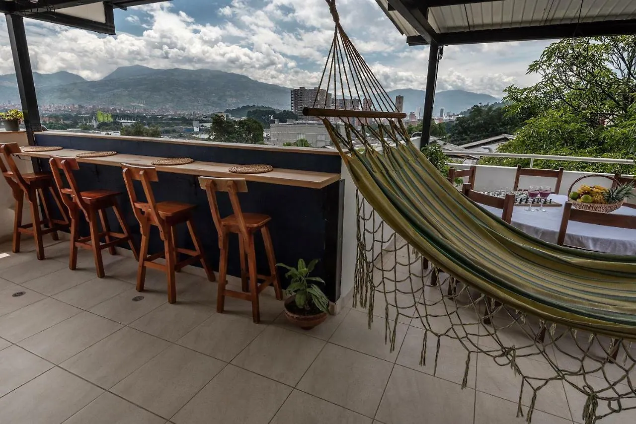 Poblado Guest House Medellin Hotel